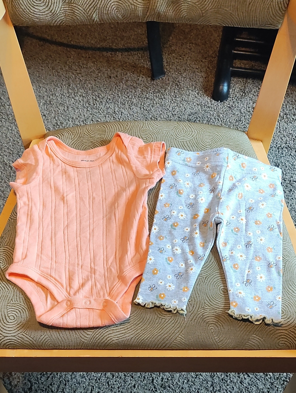 Peach Ribbed Baby One-Piece with Gray Floral Leggings Set 0-3 Months